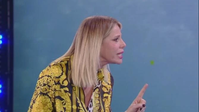 L'Isola dei famosi, la voce impensabile: la star 68enne che potrebbe partecipare al reality