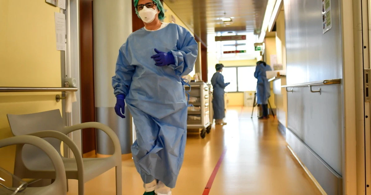 La fuga all'estero dei medici che mette in crisi la sanità italiana