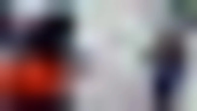 Russia, la Kamchatka invasa dalla neve: soccorritori spalano