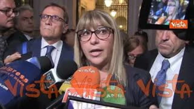 https://media.liberoquotidiano.it/pSS9OapKN6qJryzcXpxJJhQLmxTqDbDfDfLtHlKtwmg/width:800/quality:90/aW1hZ2VzLzIwMjUvMTAvMTAvMTkwMTIzNjg5LWUyZTQxOGJiLTIzOTgtNDA5YS1iZWQxLTA3NmVhMTlkZmI3OC5qcGc.webp