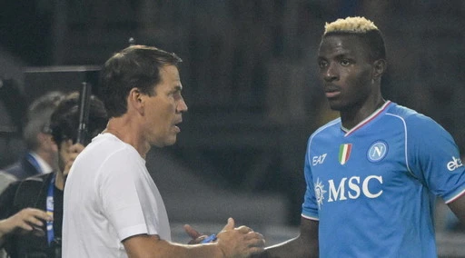 Napoli, Osimhen-Garcia: come è andata a finire in spogliatoio