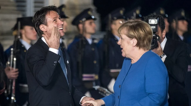 Giuseppe Conte e il Consiglio Ue, Bechis mostra i documenti: "Nessuna novità, tutto come deciso il 9 aprile"