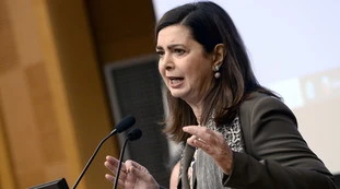 Laura Boldrini chiede 150mila euro di danni a Matteo Salvini: "Io, vittima di una campagna d'odio"