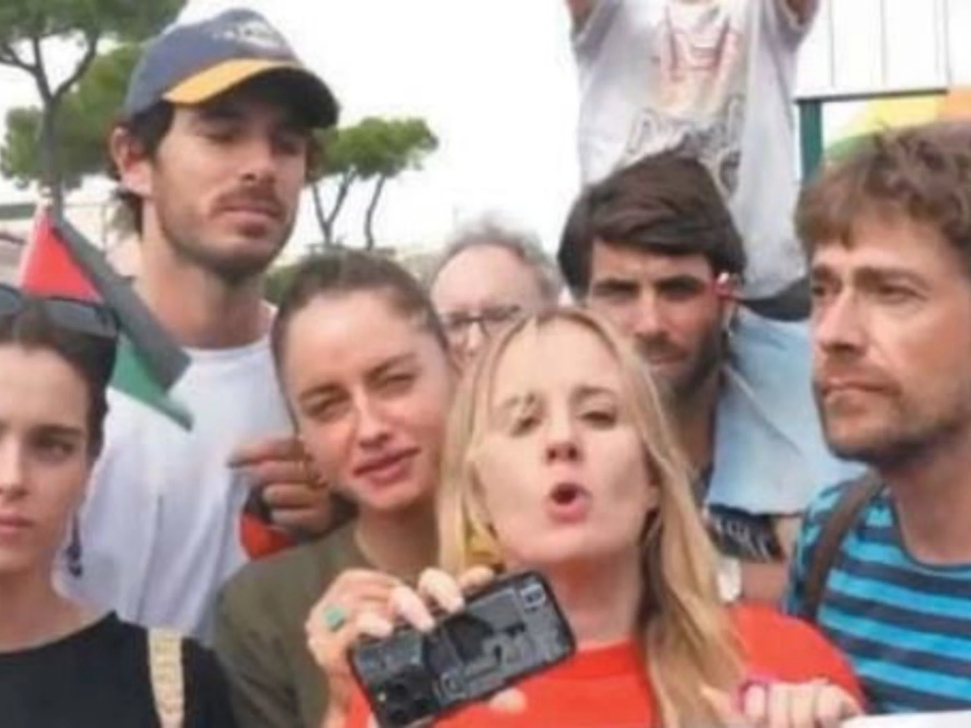 Attori e cantanti in piazza: gli inutili vip per Gaza