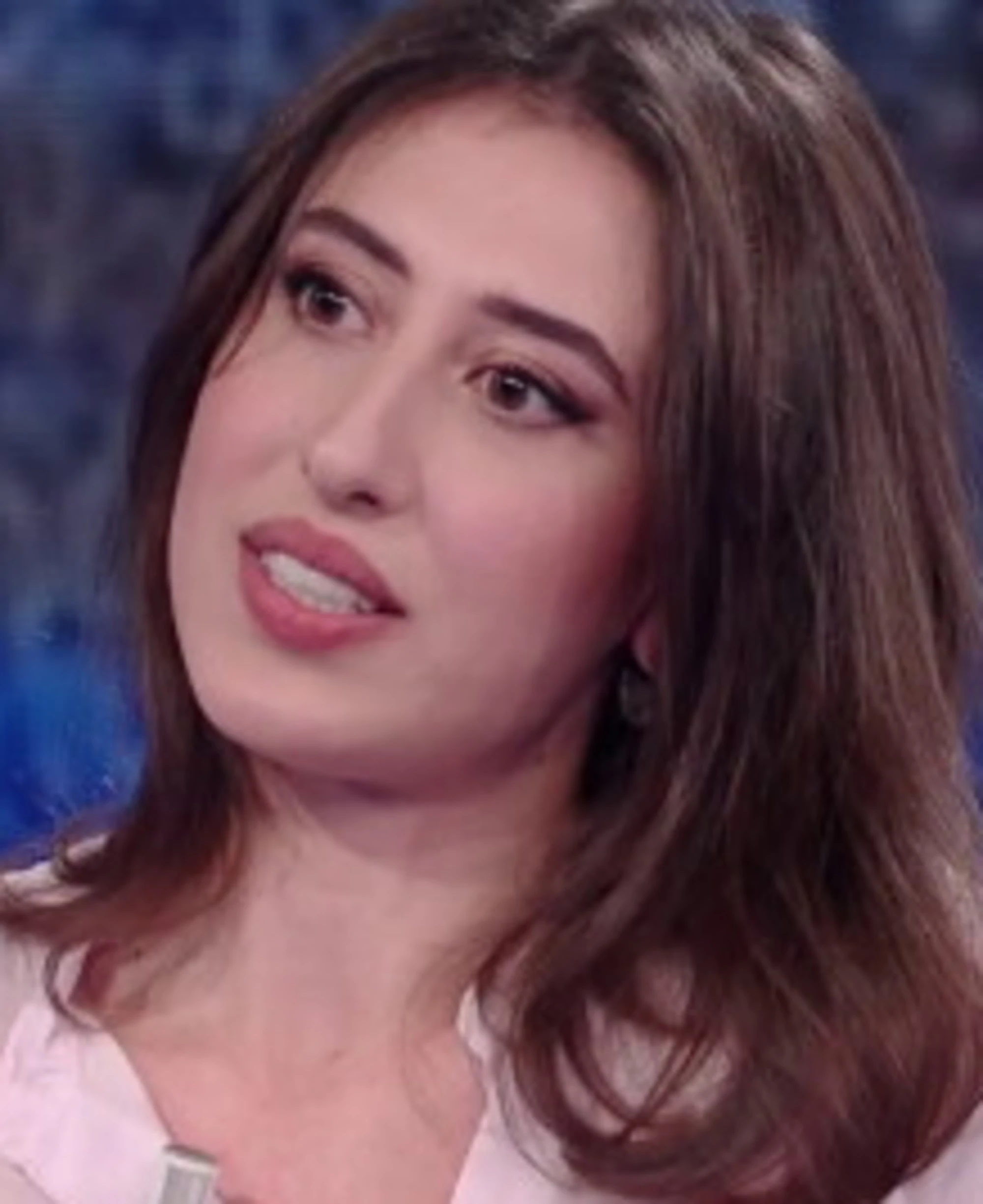 Cecilia Sala, orrore in Iran:" Spogliata, gli squat nuda"