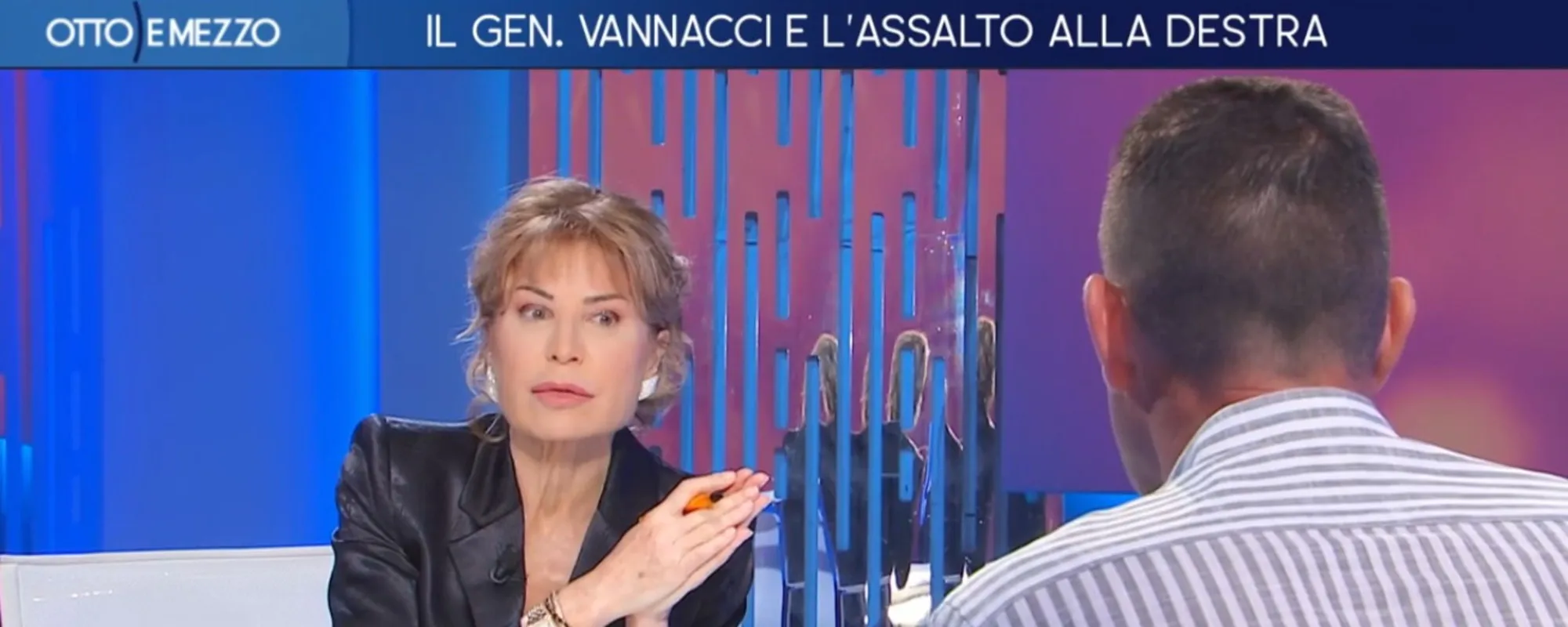 "E se lei fosse gay?": Gruber lo provoca, Vannacci la smonta