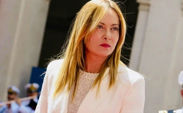 Marcinelle, Fidanza: "La Cgil volta le spalle a La Russa". Meloni: "Vergogna". Ma la Cgil smentisce