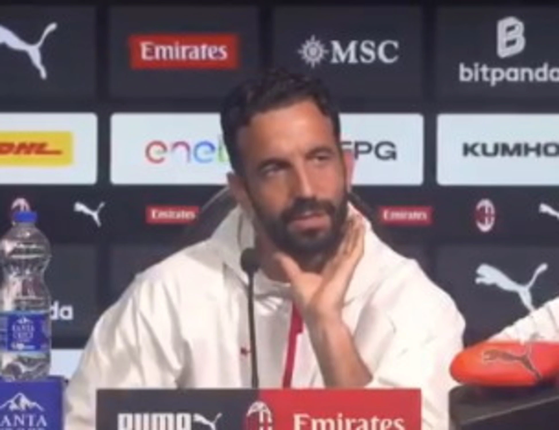 Milan, Ruben Amorim sbotta col giornalista: "Falla tu la formazione"