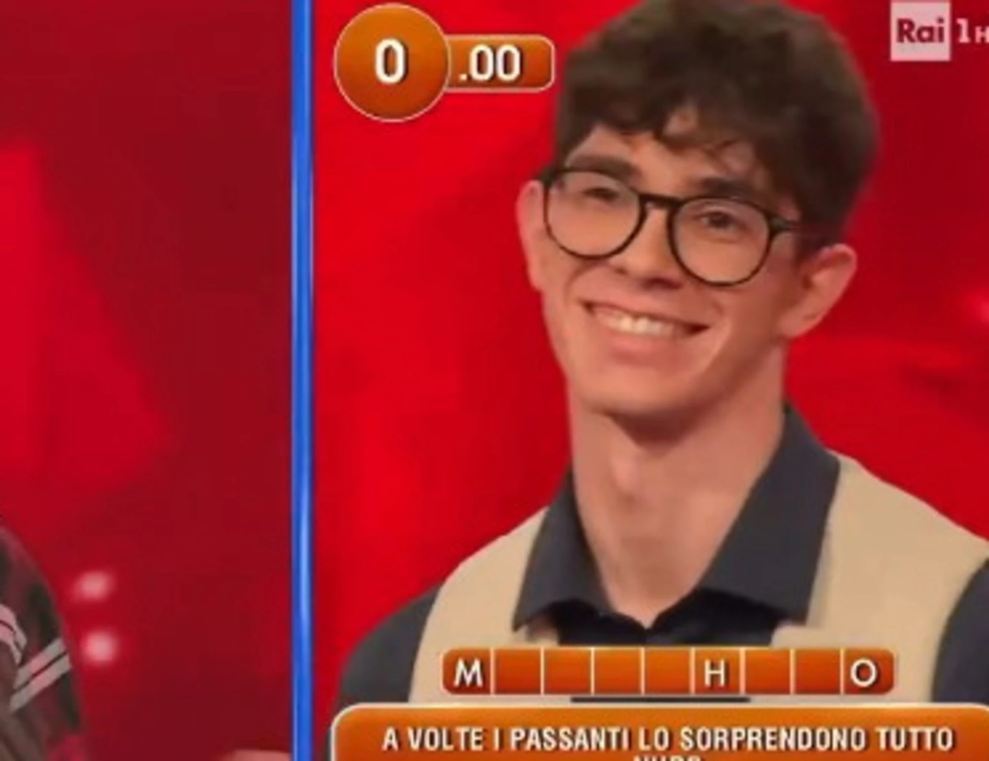 L'Eredità, Paolo: "Tutto nudo!", la sconcertante gaffe a luci rosse