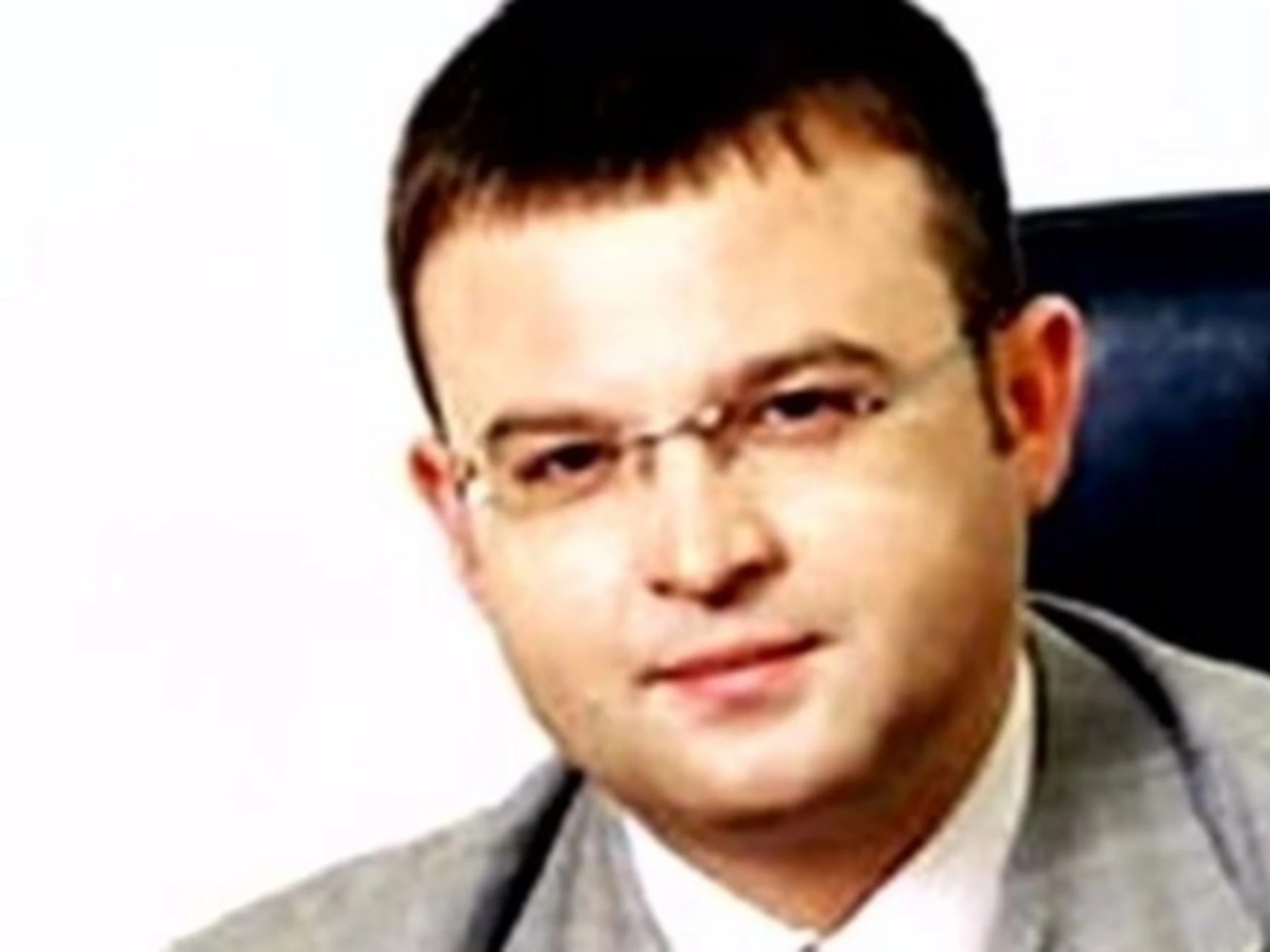 Milano, il banchiere "precipitato" e morto dal B&B? Uno choc: sul suo corpo...