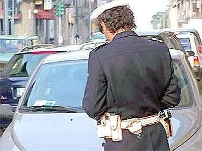 A Roma arrivano le prime multe 'social': infrazioni segnalate su Twitter