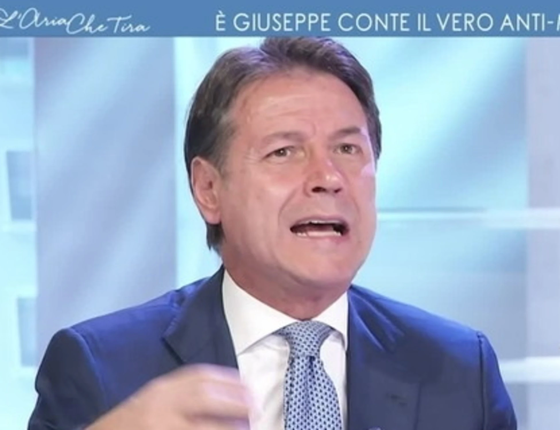 Giuseppe Conte, rosicata su Meloni: "Prima nei sondaggi perché fa propaganda"