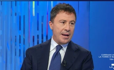 Otto e mezzo, Bocchino fa impazzire la sinistra: "C'è pure la loro icona"