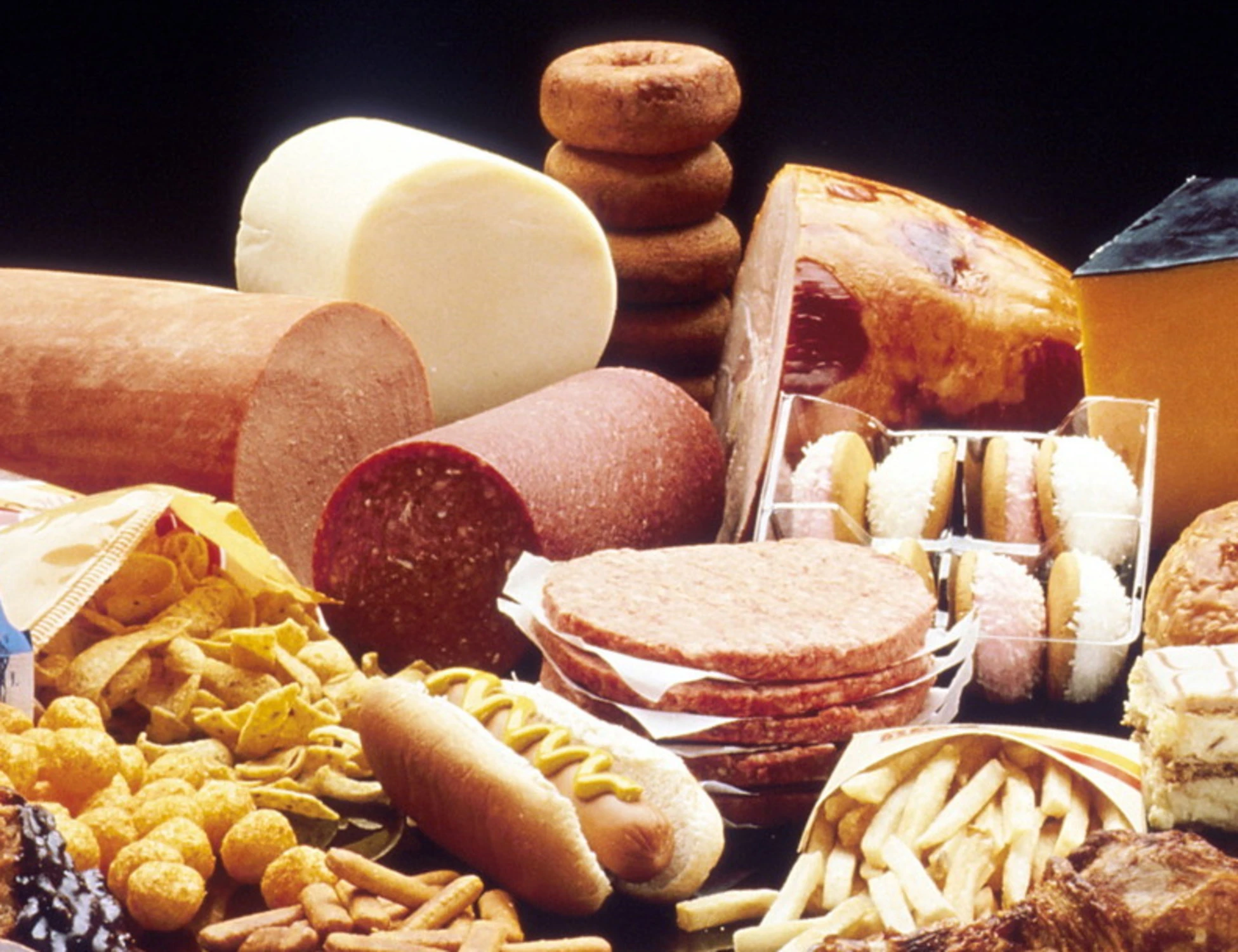 Cosa accade al nostro corpo se mangiamo per 4 giorni cibo grasso