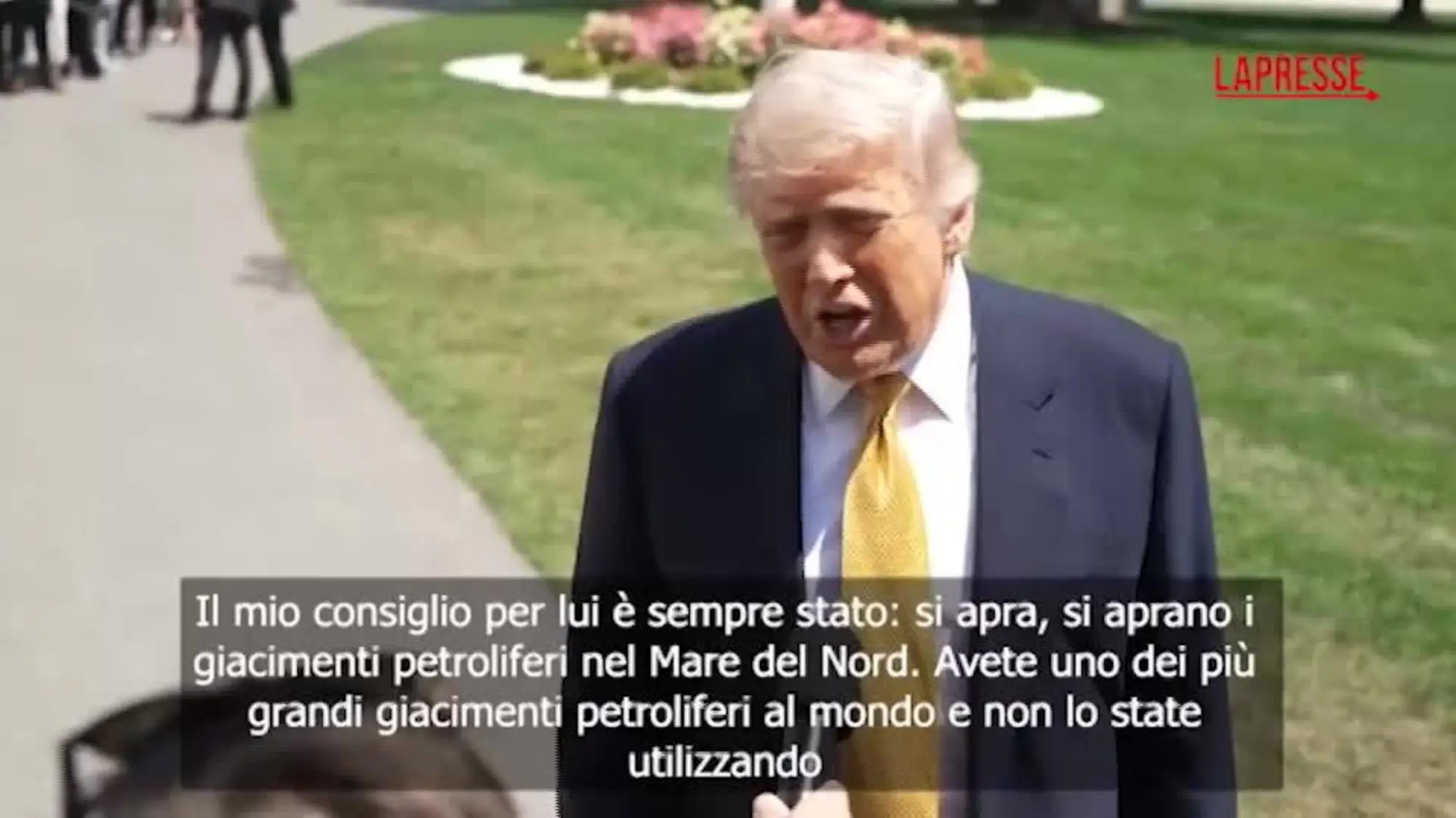 Trump a Starmer: "Sfrutti il petrolio del Mare del Nord"