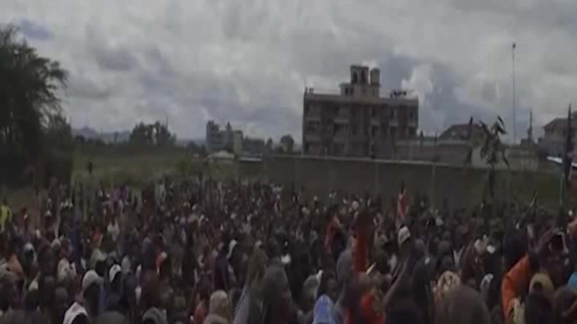 Ebola, proteste in Kenya per centro di quarantena per cittadini Usa