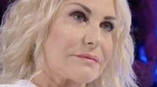 Antonella Clerici, toccante sfogo prima del ritorno in tv: "Sogni, delusioni e amori falliti"