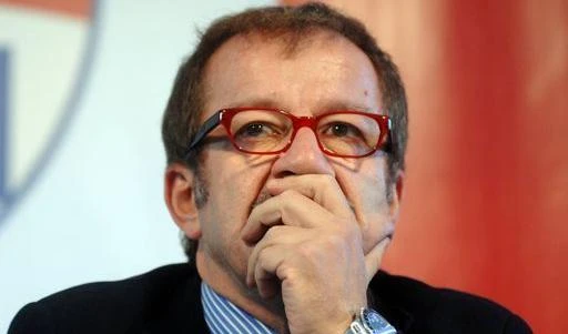 Lega pronta al passo estremo"Lasciamo il Parlamento"