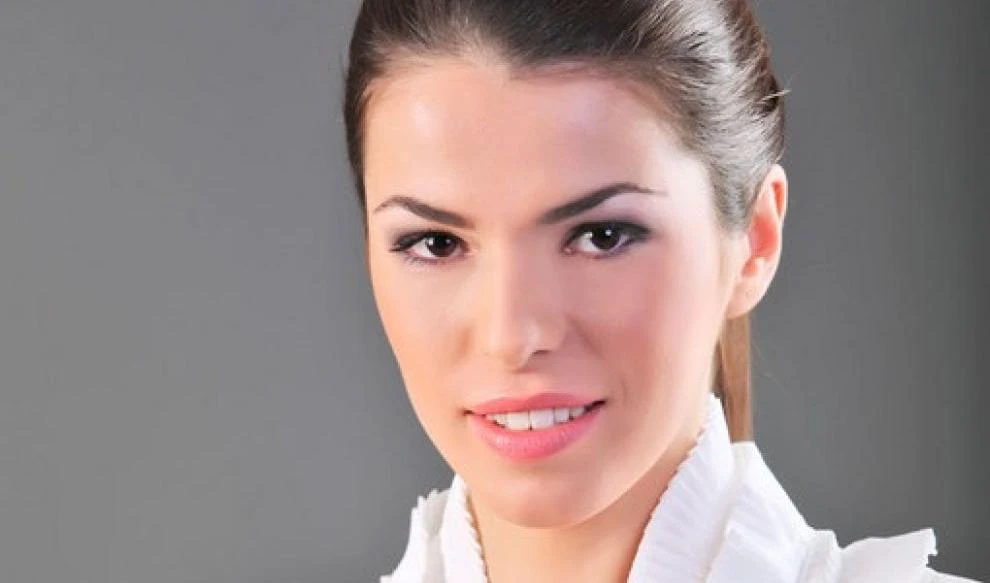 Ioana, la ragazzache ha cacciato i pmfuori dal suo letto