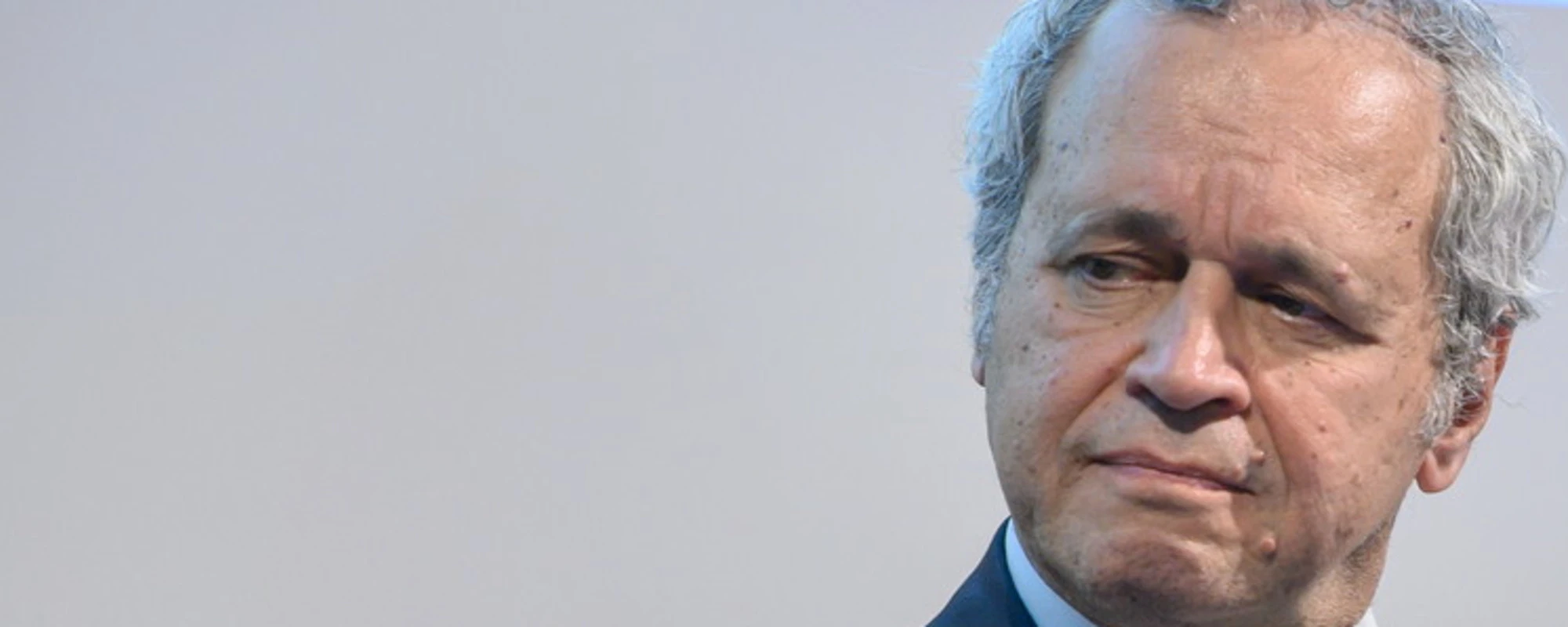 &quot;Inneggia a Hitler&nbsp;e voi la candidate?&quot;: Mentana inchioda Avs
