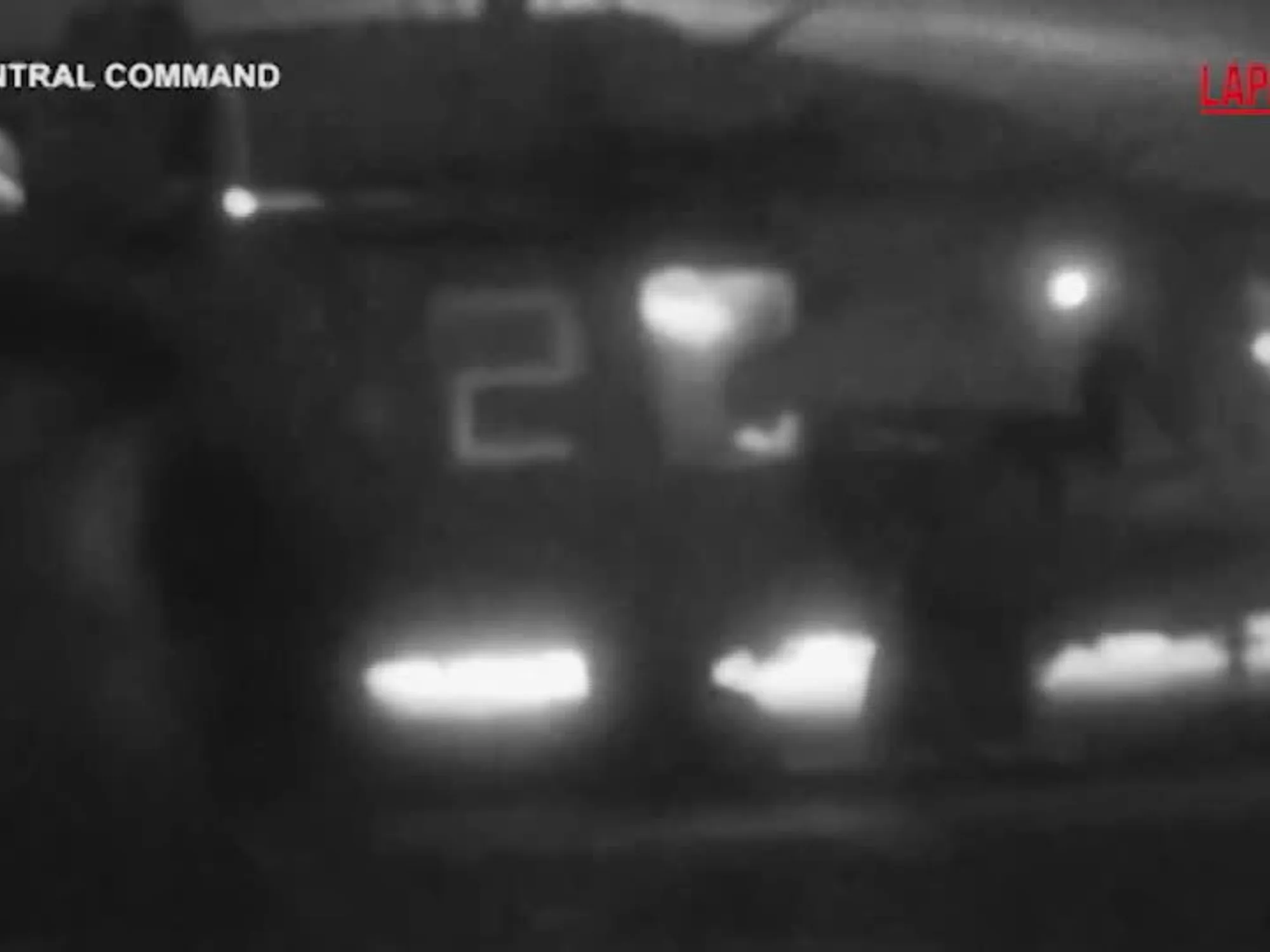 Leggi l'articolo: Ecco il momento in cui la Marina Usa spara alla nave iraniana: scontro totale in mare