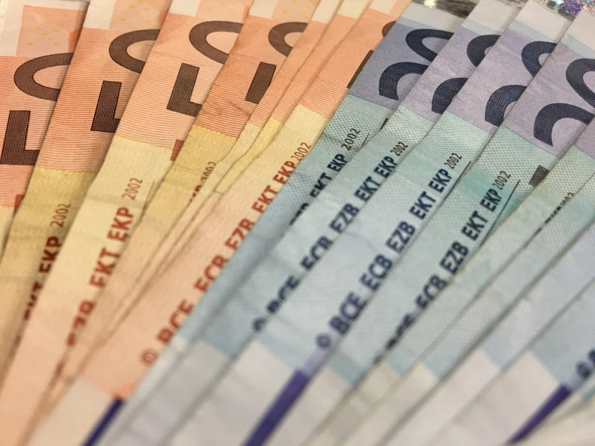 OXFAM "1% PIÙ RICCO DEGLI ITALIANI POSSIEDE OLTRE 70% DEL PIÙ POVERO"
