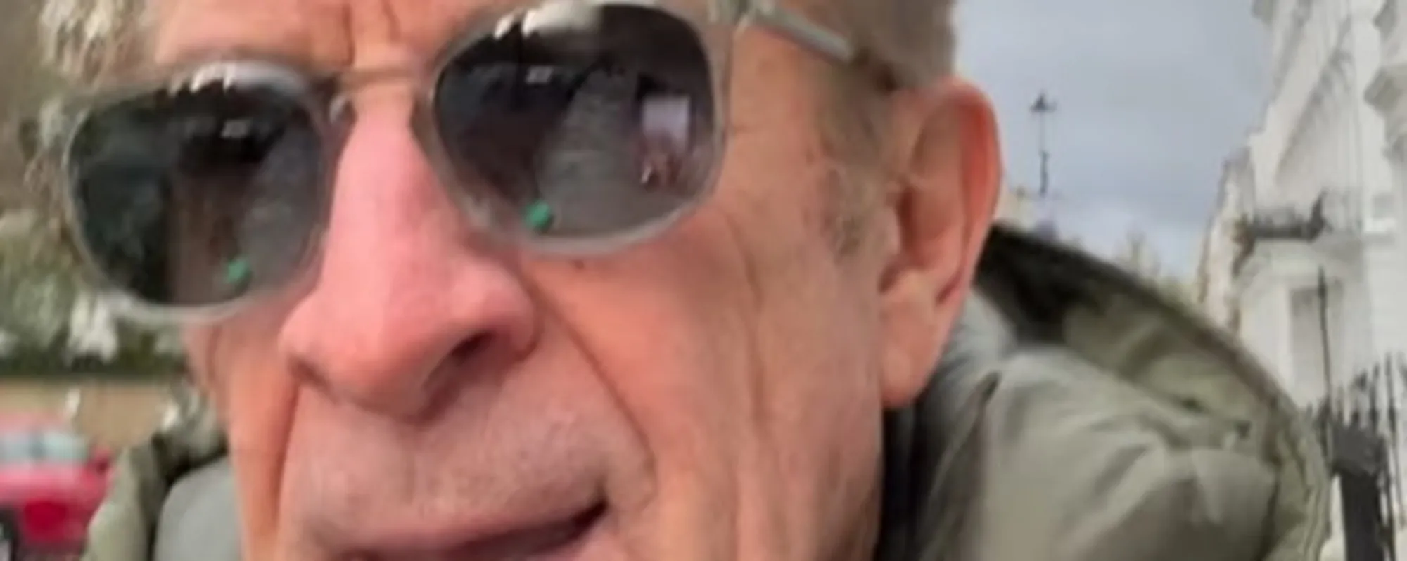 Ezio Greggio sbrocca contro la Juve: volano parole grosse