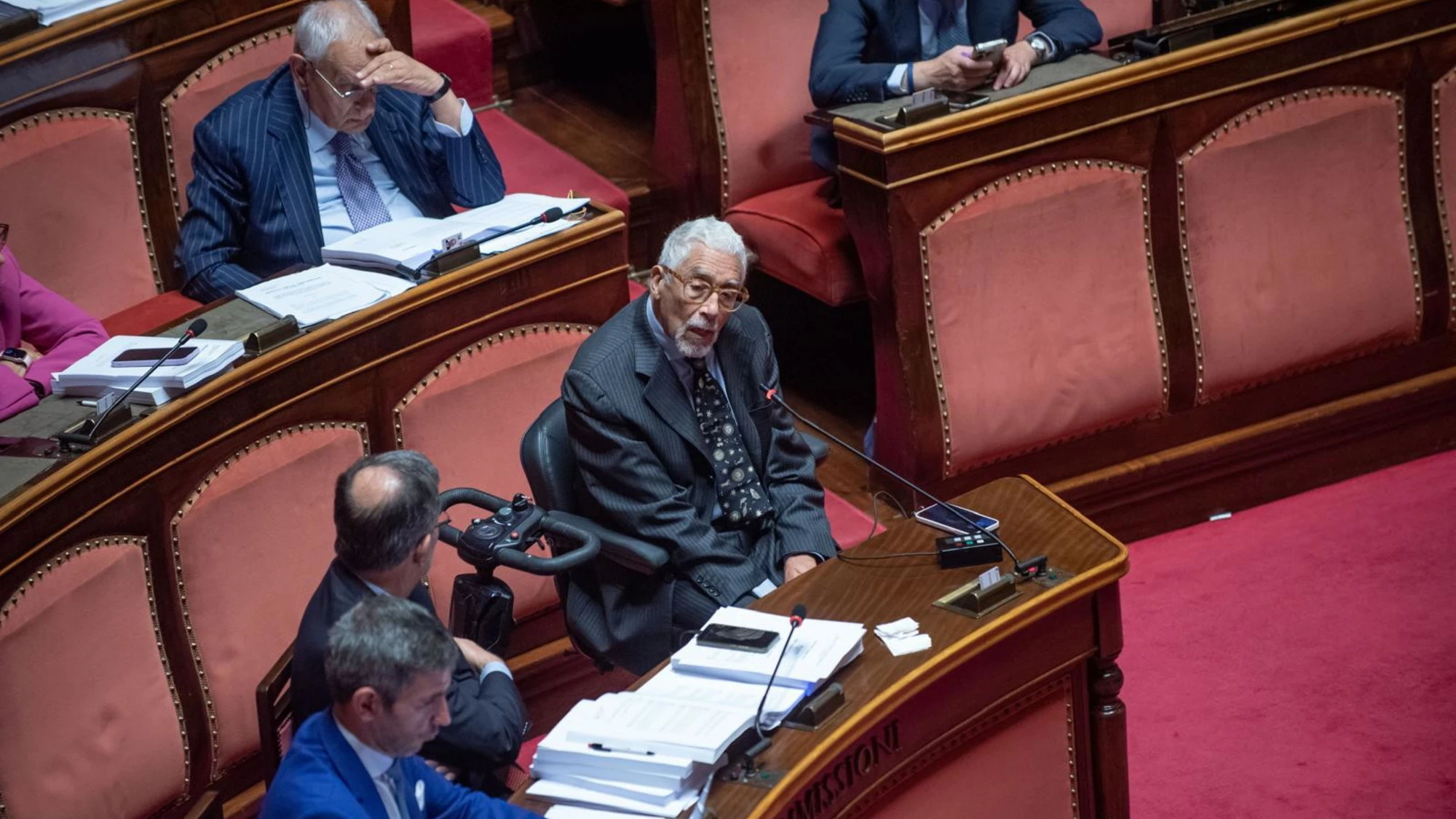 DISABILITÀ, IL SENATO PRONTO A CAMBIARE LA COSTITUZIONE: ADDIO ALLA PAROLA “MINORATI”. IL DDL GUIDI ARRIVA IN AULA 