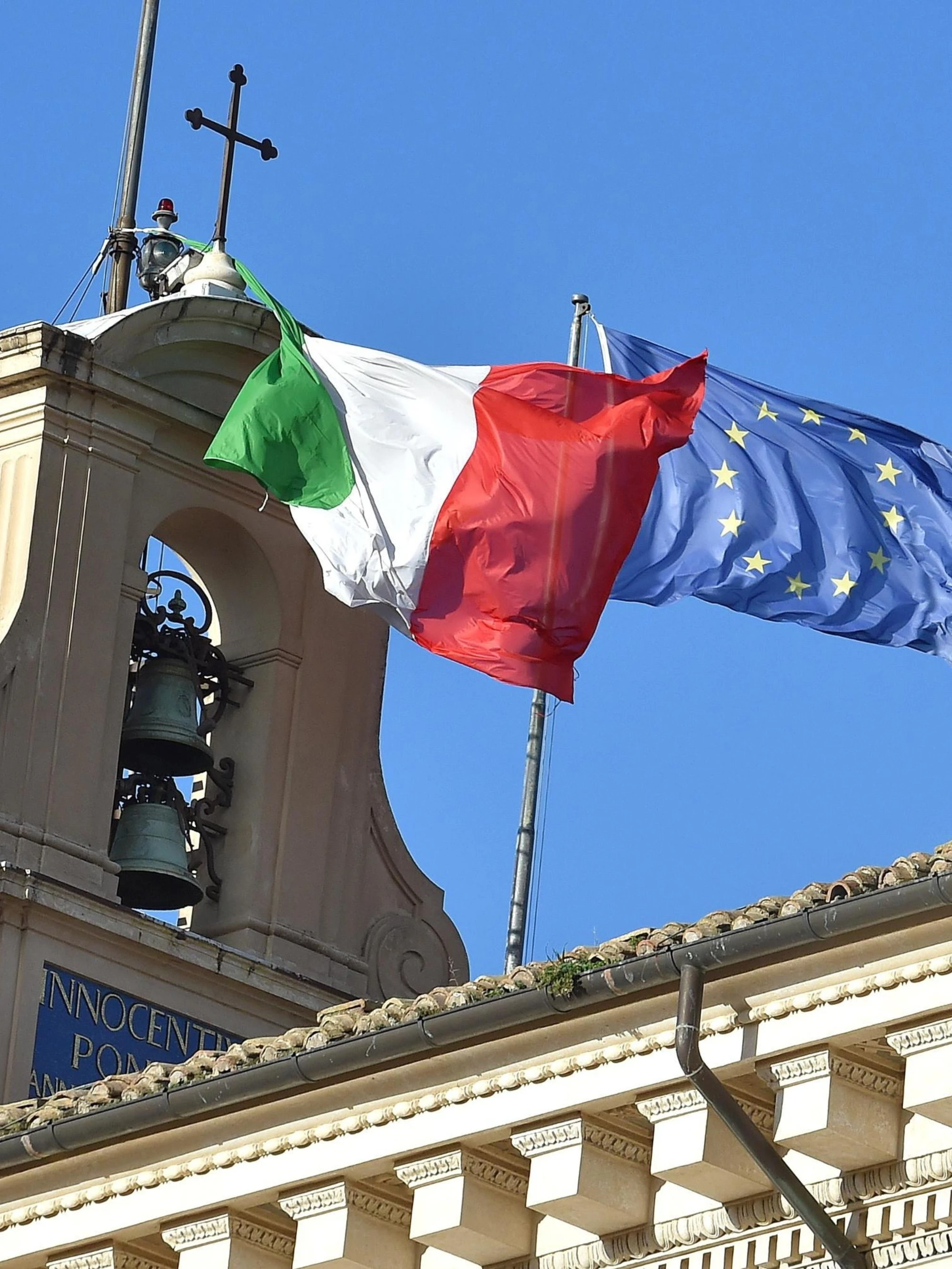 Venezia, il 2 giugno è un caso politico: Inno d'Italia e soldi, sindacati nel mirino
