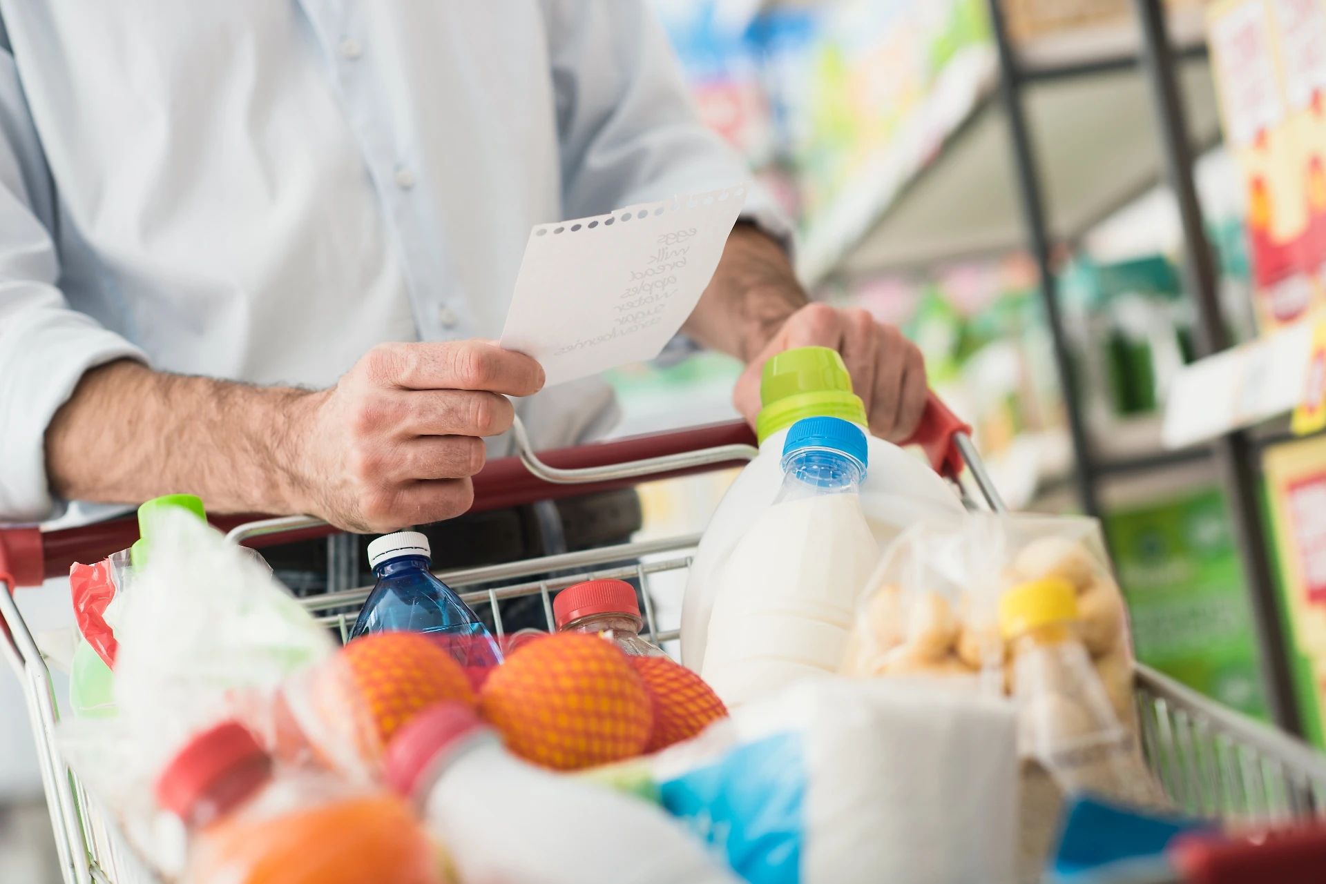 Prezzi, confezioni ridotte con prezzi in aumento: la truffa silenziosa al supermercato
