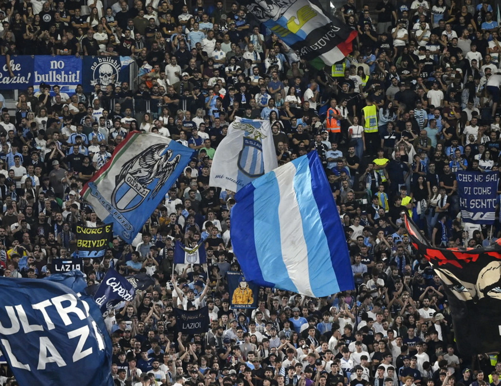 Lazio, niente nuovi acquisti? Boom di abbonati allo stadio