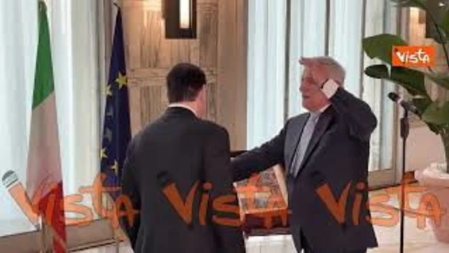 https://media.liberoquotidiano.it/px4uGtd0EtiN8TR0CO3p8_vzoFx6IHnrBixvNSkMc34/width:800/quality:90/aW1hZ2VzLzIwMjYvMDUvMDgvMTA0NjEzNzYyLTVhM2I3YmE2LWNiZDMtNDg4NS05MTJmLTY5ZTViODU5MTllNC5qcGc.webp