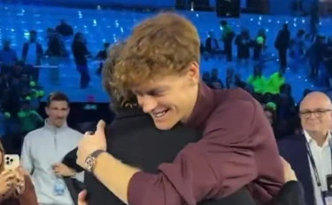 Sinner, "c***zo finalmente ci vediamo": clamoroso, chi incontra sugli spalti a Torino