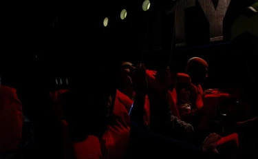 "Al porto di Ravenna": l'Ong tedesca fa rotta sull'Italia e attacca 