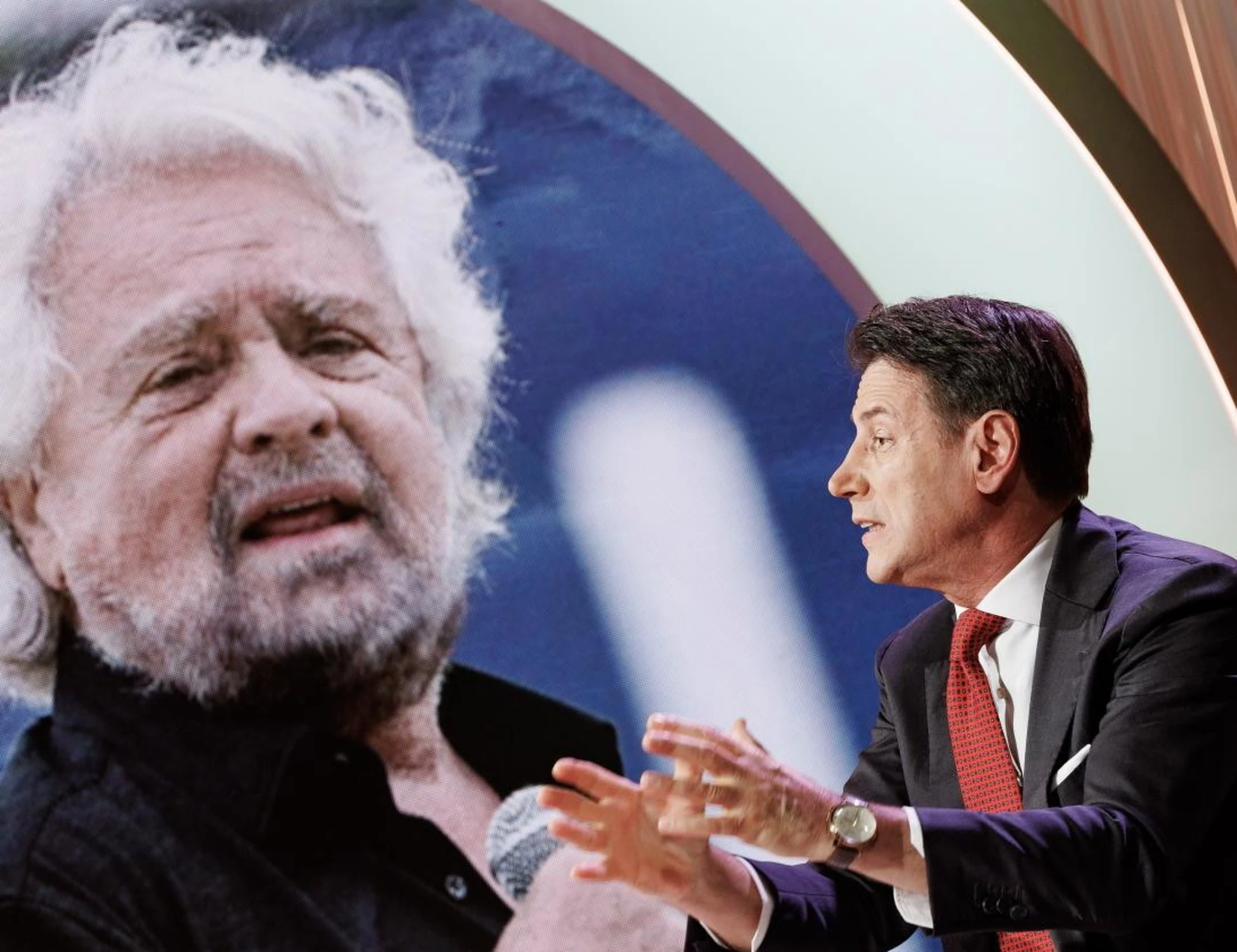 Giuseppe Conte avverte Grillo: "Ho buoni avvocati"