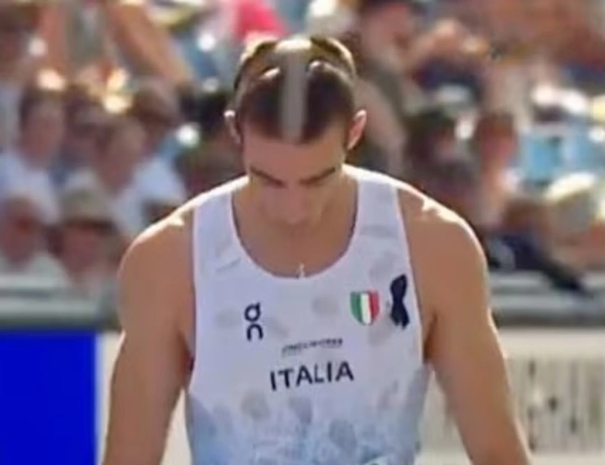 Filippo Dezza, il retroscena sul suo taglio di capelli: "Chi me lo ha fatto"