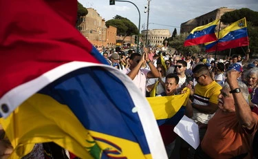 Venezuela, Luigi Gasperin è stato liberato: era tra i detenuti del regime di Maduro