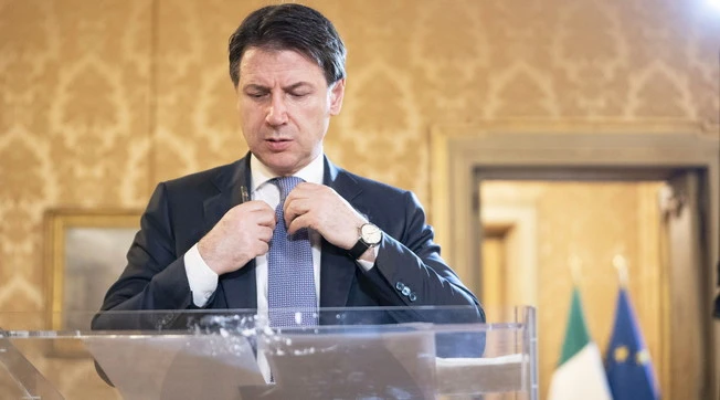Giuseppe Conte appeso a Zingaretti: "Se il Pd perde lì, il premier salta", indiscreto durante il voto
