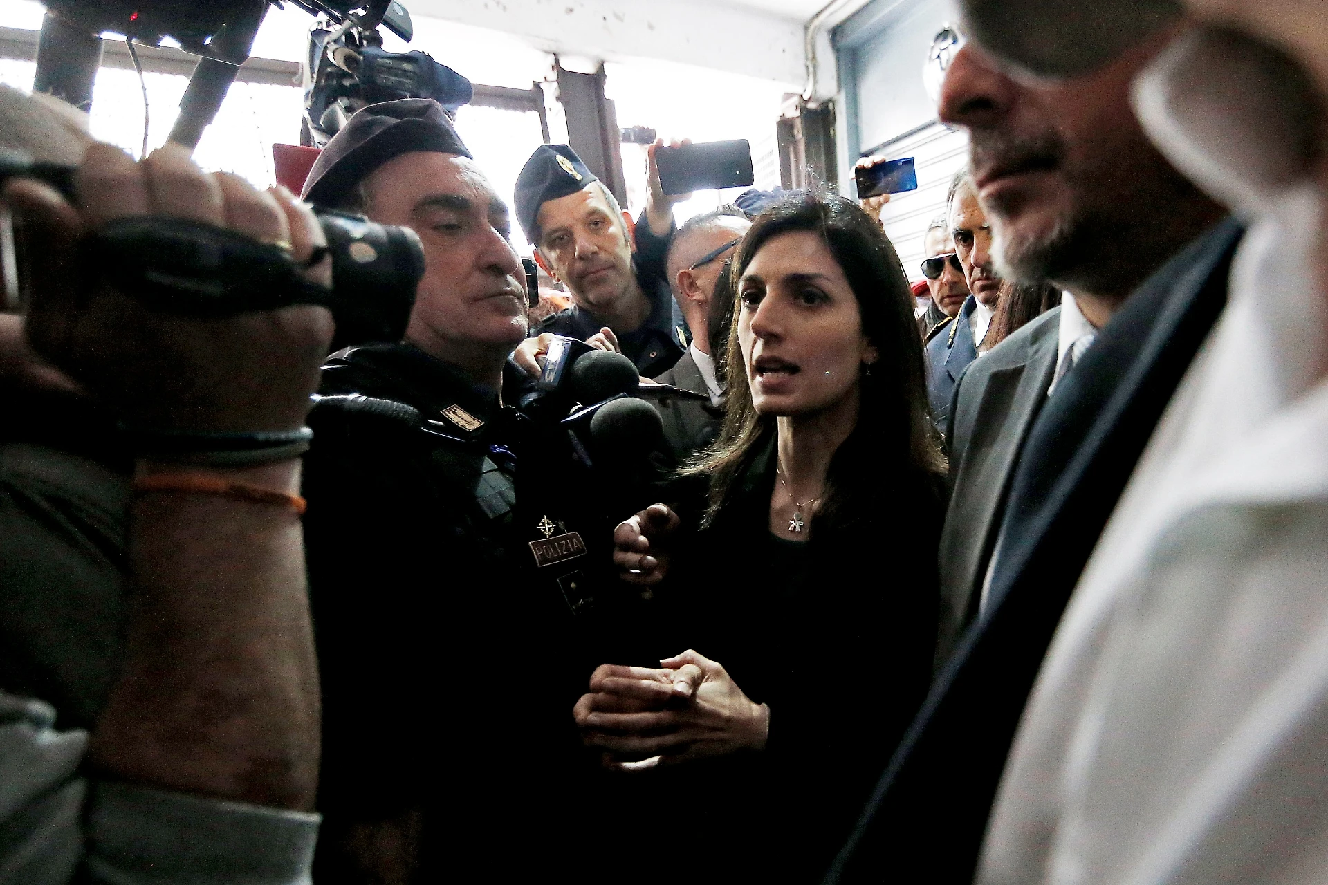 Il Movimento 5 Stelle propone il reddito per i rom. Monica Rossi: "Per loro 600 euro al mese"