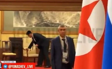 https://media.liberoquotidiano.it/q34WtQlK4HhiLLPqxBB1IEhj35S970IyqbxZtC1Obx4/width:800/quality:90/aW1hZ2VzLzIwMjUvMDkvMDMvMTgxMjA4NTU0LTRhMTdmNTMwLWFjMGQtNDk2YS05OTkxLWEwZThjOTU3MzgyNC5qcGc.webp