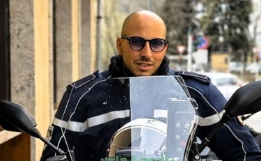https://media.liberoquotidiano.it/q3Ng6RnOuVAYxLZ32k2vNooGXcDqjob5XIpwuyajhGc/width:800/quality:90/aW1hZ2VzLzIwMjYvMDYvMjMvMTE0MDIwMDU5LTNiMGNiOTIxLWQzOWItNDRjZS04ZjJhLTYxNDQ1MzJkNmQ0ZS5qcGc.webp