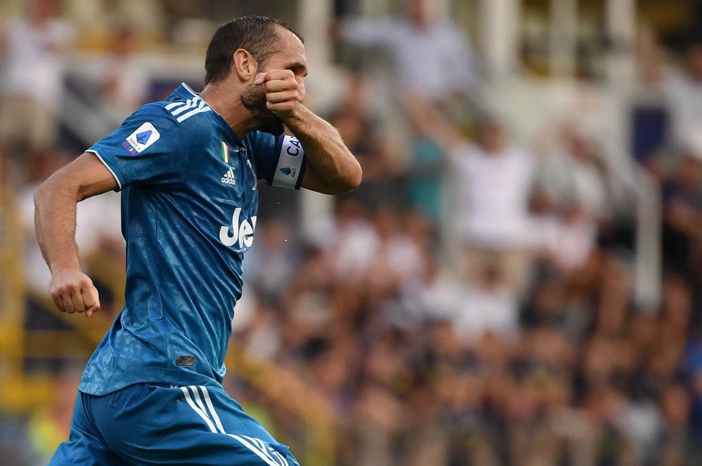Juve, grave infortunio per Chiellini: intervento chirurgico necessario a causa della lesione del legamento