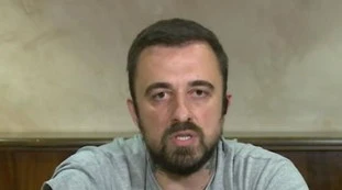 Chef Rubio, insulti vergognosi a Valditara: "Non ce ne frega un ca**"