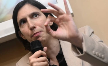 Schlein fuori controllo: "Meloni spavalda ma la sua maggioranza si è rotta"