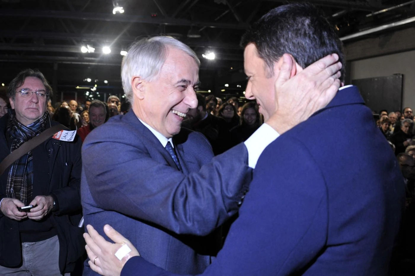 Giuliano Pisapia, il diktat: i miei voti al Pd, ma Matteo Renzi non sia premier