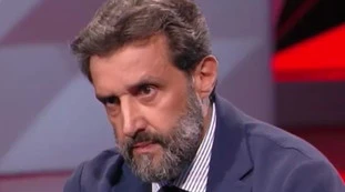 L'Eredità, ira dei telespettatori contro Flavio Insinna: "Sbuffa", scoppia il caos nella prima puntata