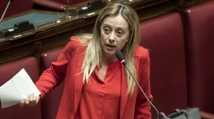 Giorgia Meloni mette all'angolo il M5s sul Mes: "Ci sono almeno 20 deputati che non hanno seguito il diktat di partito. Cosa significa secondo voi?"