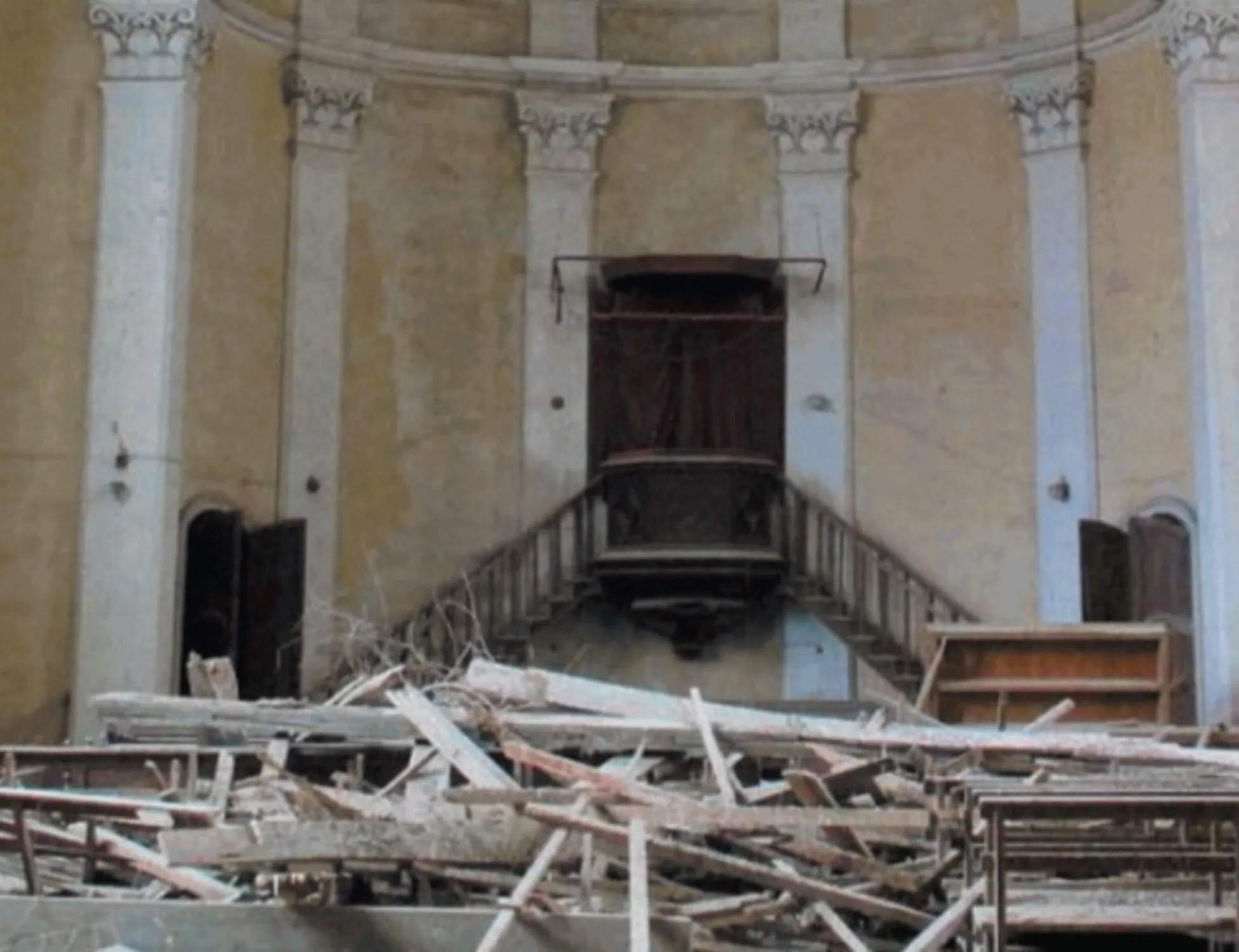 Leggi l'articolo: Le Chiese diventano moschee. E la sinistra tace