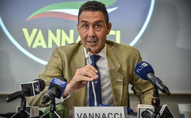 Il generale Vannacci si crede un dio per 3mila voti a Vigevano