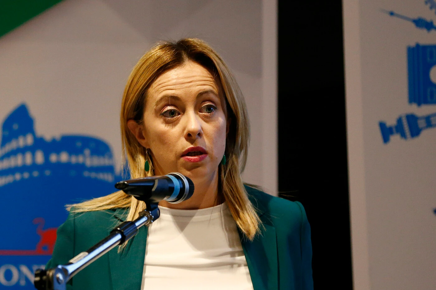 Che tempo che fa, Giorgia Meloni inchioda Fabio Fazio: "Macron? Vediamo se hai il coraggio di..."